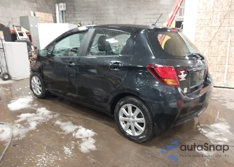 2016 Toyota Yaris Le z USA, uszkodzony, nr VIN VNKKTUD32GA070123
